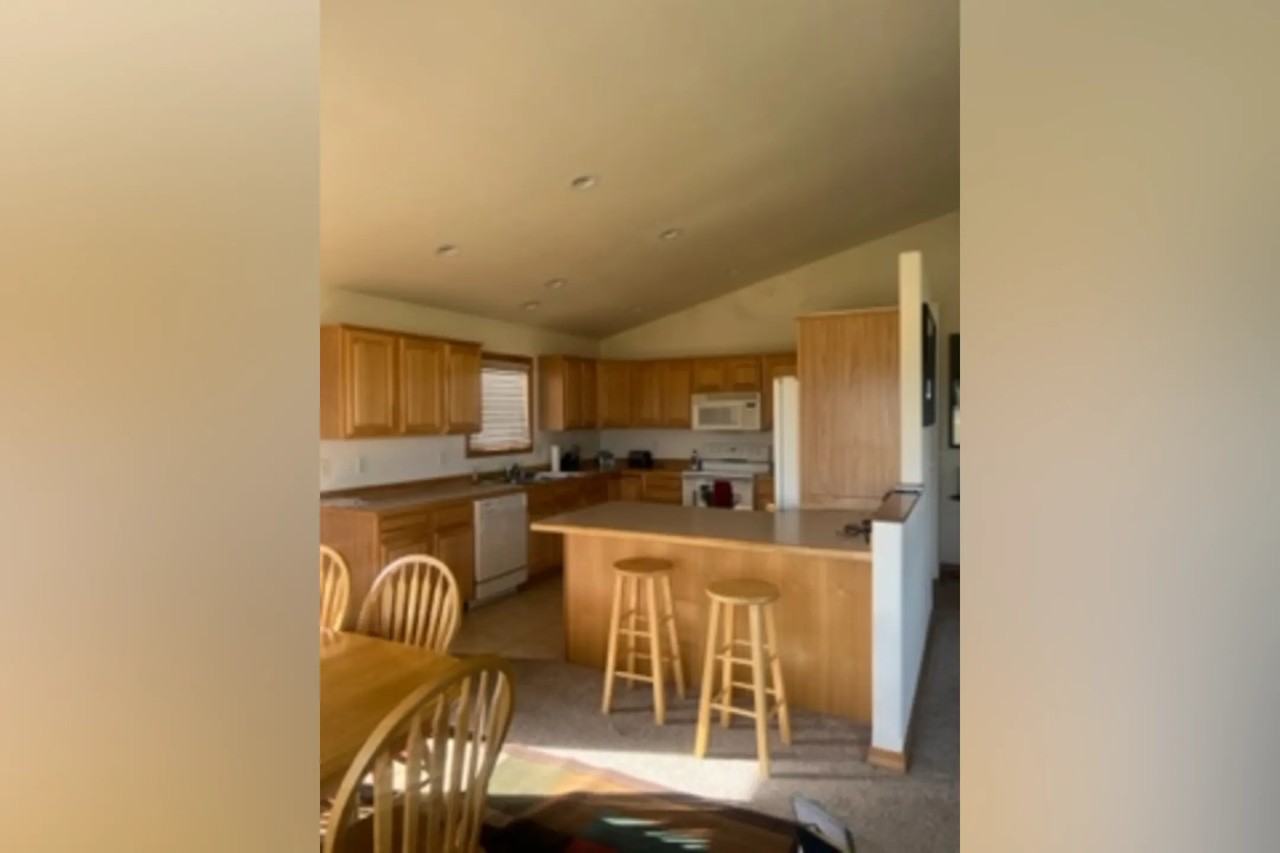 6000 Greenfield Loop - Photo 2 of 9
