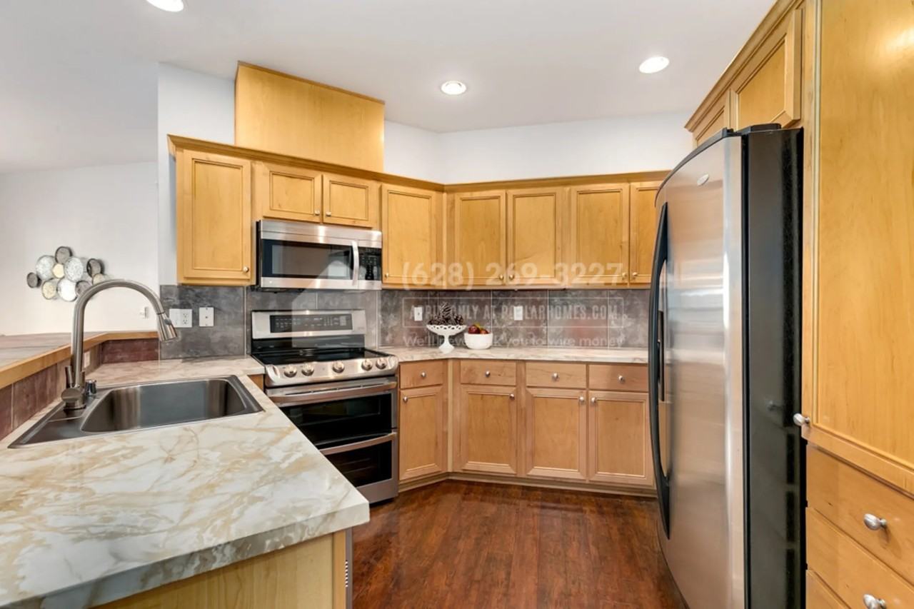 22651 Ne Alder Crest Dr - Photo 3 of 20