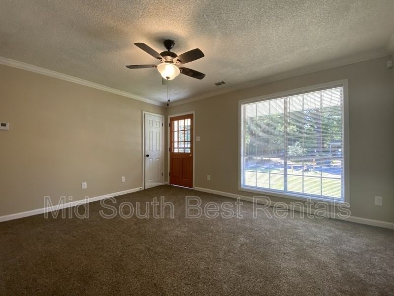 5244 Bradcliff St - Photo 3 of 8