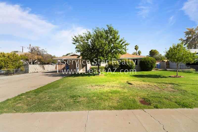 3750 W Orangewood Ave - Photo 3 of 27