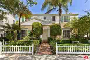 208 El Camino Dr  