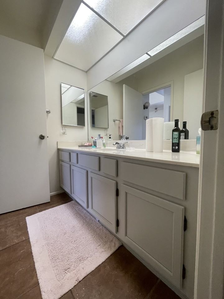 9209 North 59th Avenue #205 - Photo 5 of 10