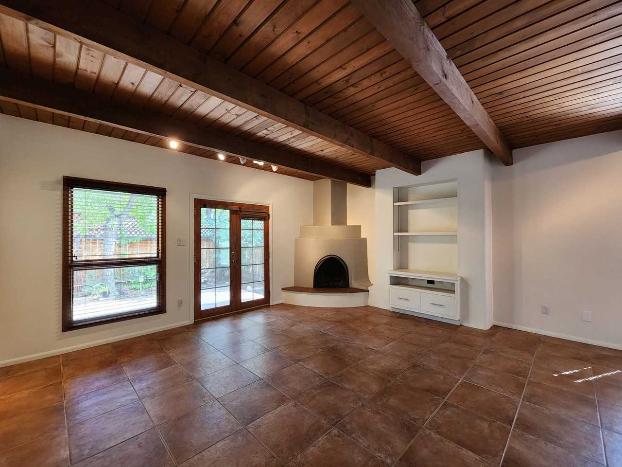 3100 Plaza Blanca - Photo 3 of 19