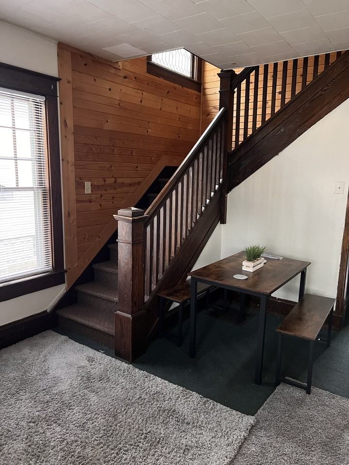 215 Chippewa St - Photo 4 of 21