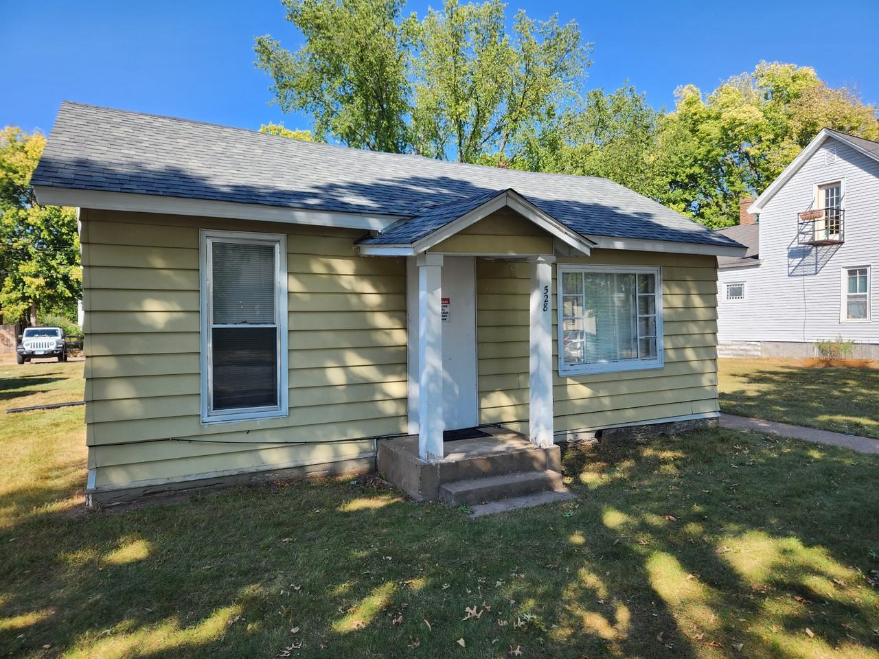 528 Niagara St, Eau Claire, WI 54703 5 Bedroom House for 375/month Zumper