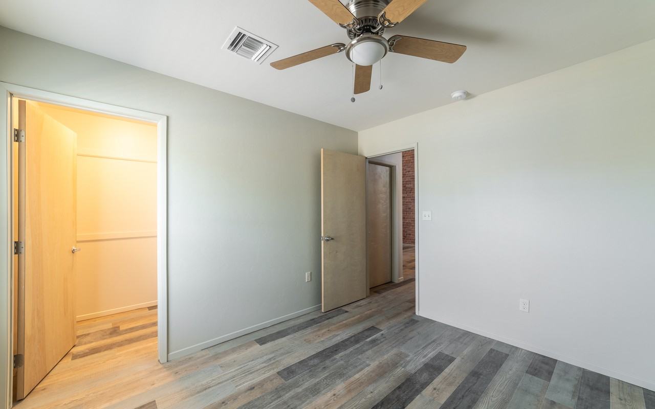 3303 N Tyndall Ave #2 - Photo 5 of 15