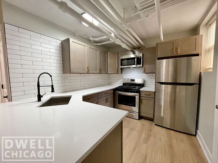 3023 N Lockwood Ave #G