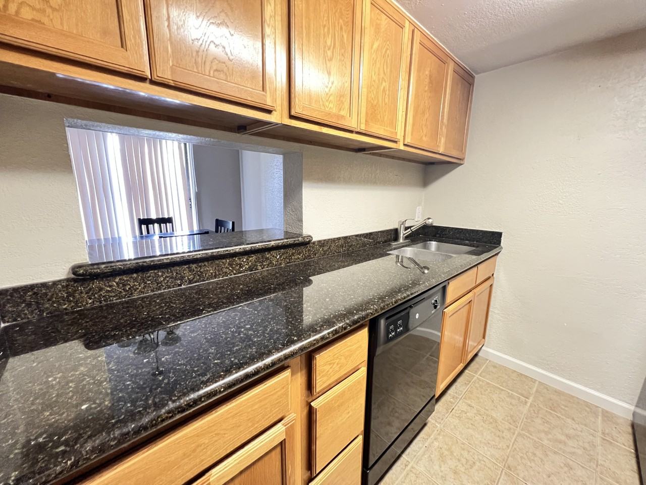 10300 W Winston Ave #11 - Photo 3 of 15