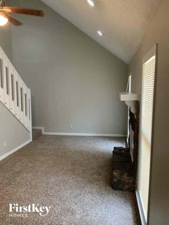 1367 Walton Way - Photo 3 of 13