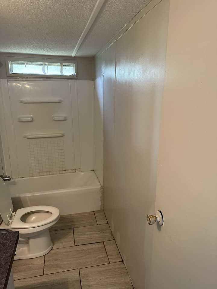 1921 Arthur Lawrence Dr - Photo 3 of 12