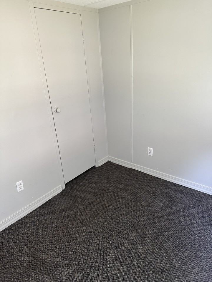 1921 Arthur Lawrence Dr - Photo 5 of 12