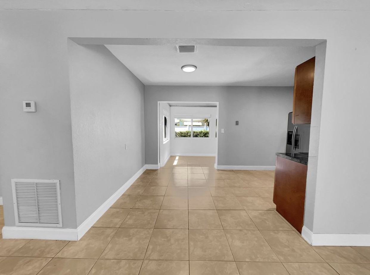 3220 SW 65th Ave - Photo 3 of 10