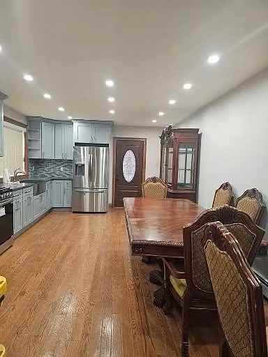 2903 Tenbroeck Ave #1 - Photo 2 of 20