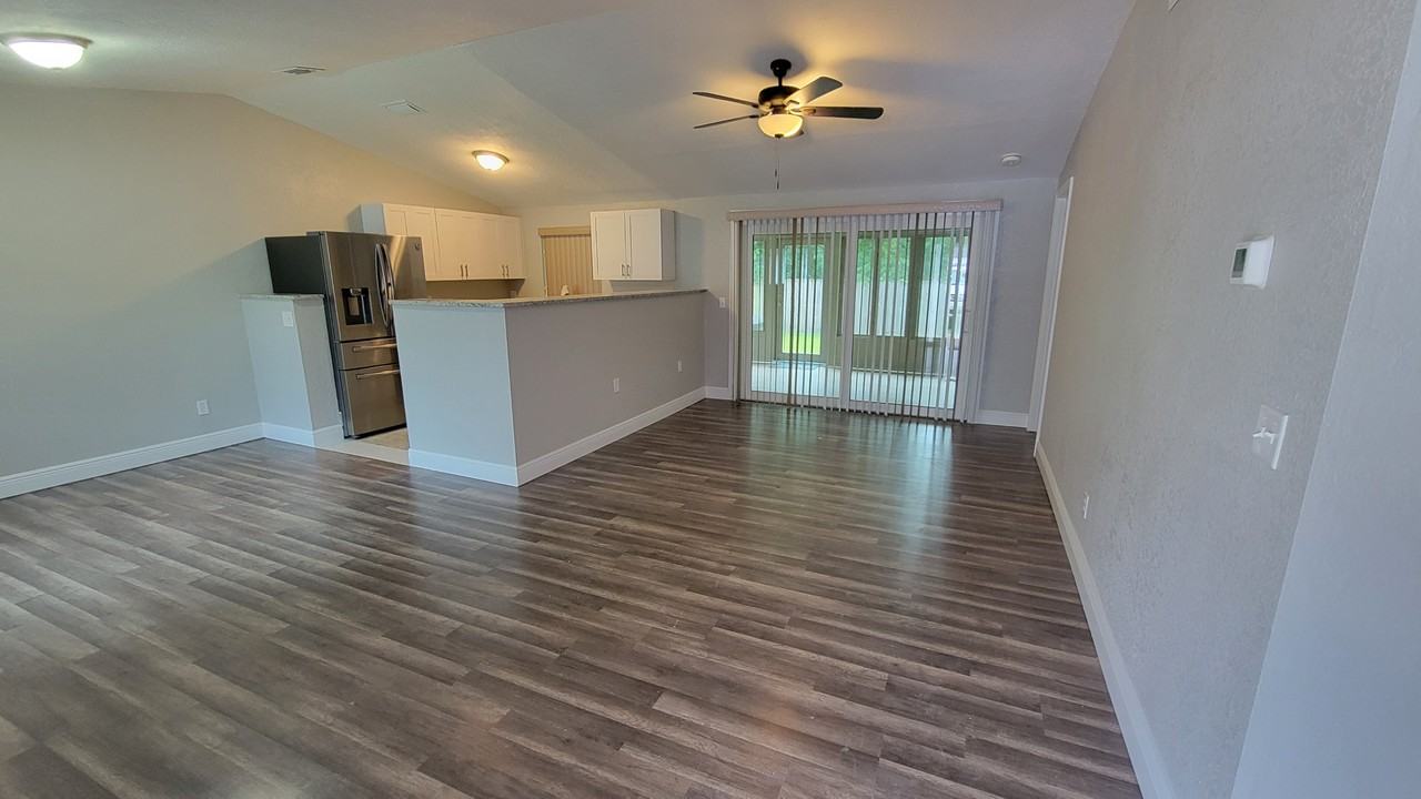16012 Grass Lake Dr #NA - Photo 2 of 20
