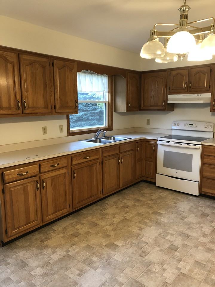 10 Burke Dr #10A - Photo 2 of 10