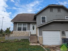 featured image of 1037 N Jan Mar St #1037