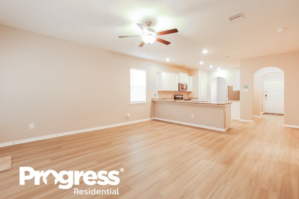 10527 Copper Ridge Dr - Photo 3 of 16