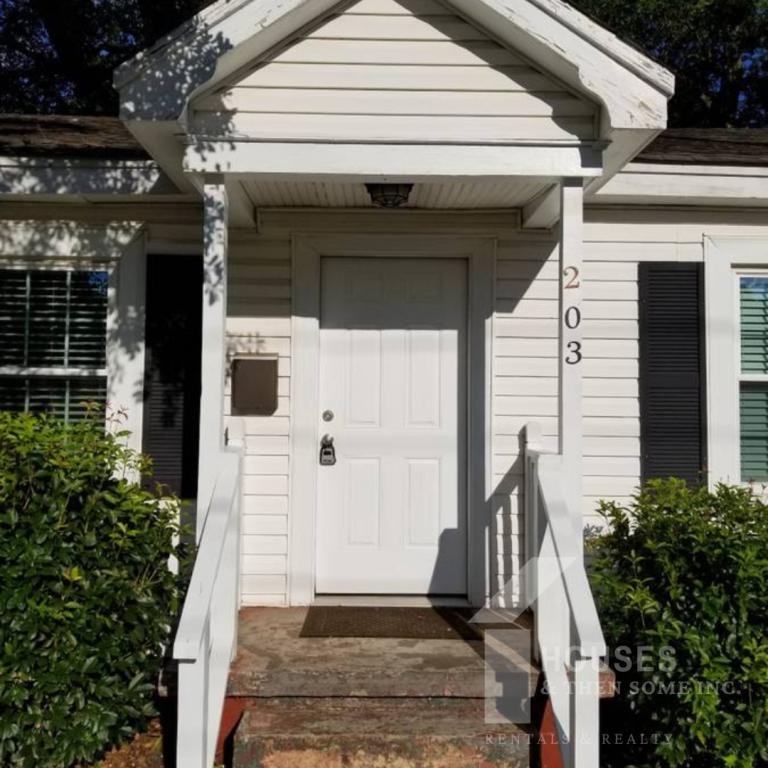 203 W Faris Rd - Photo 2 of 20