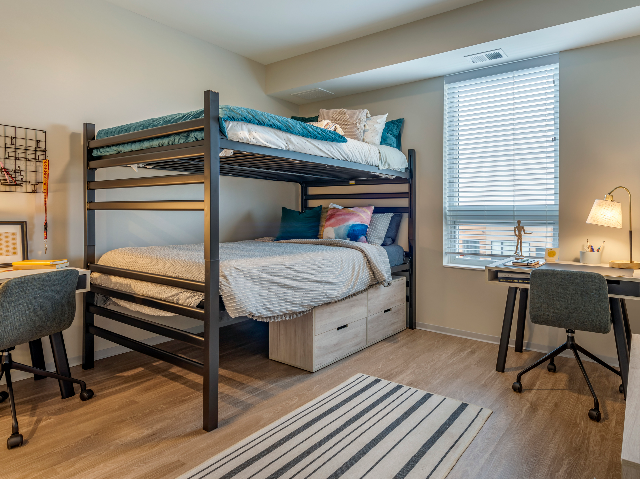 Student | Uncommon Dinkytown - Photo 4 of 50