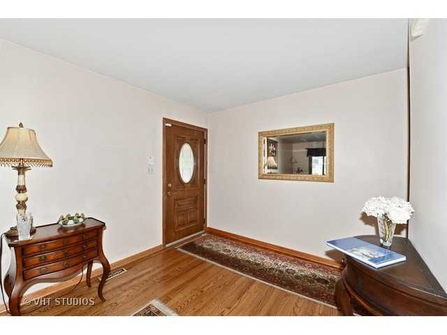 5820 Alabama Ave - Photo 2 of 15