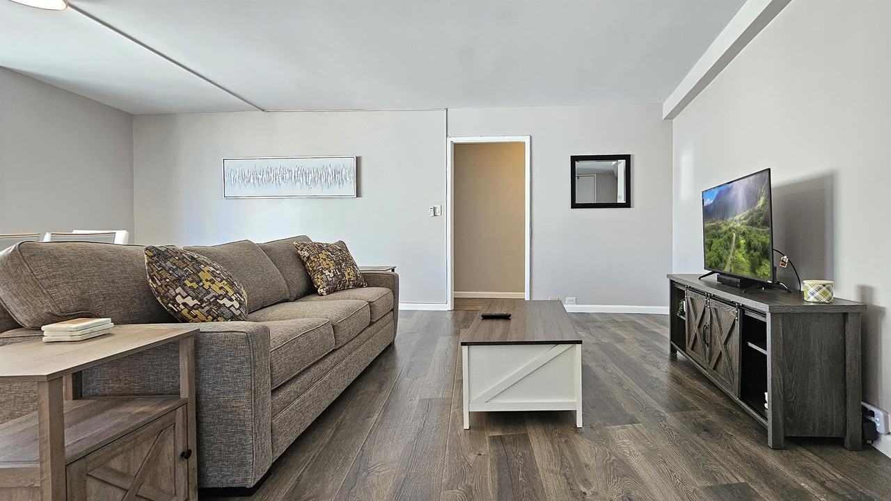 222 Liliuokalani Ave #1403 - Photo 5 of 30