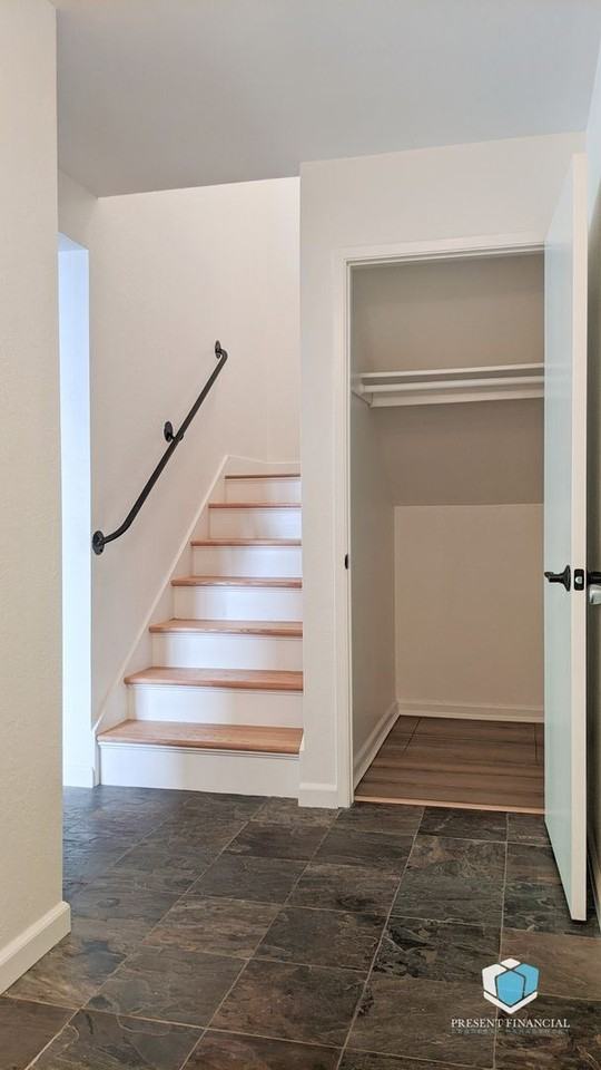 191 Easy Street - Photo 3 of 21