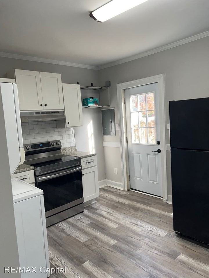 10206 Warwick Blvd - Photo 2 of 15