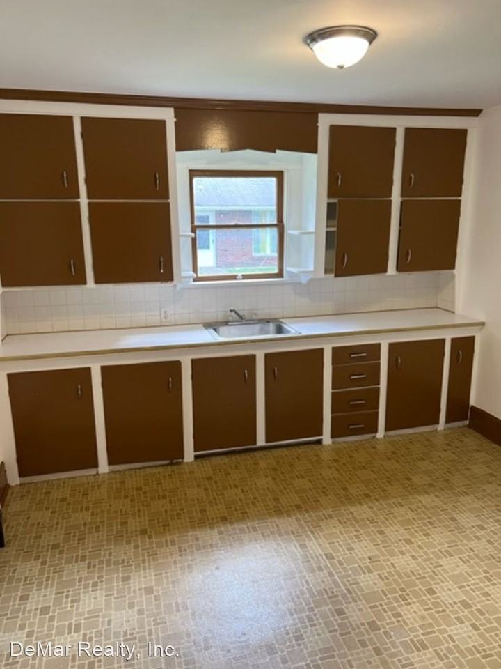 69 Gladstone St - Photo 2 of 9