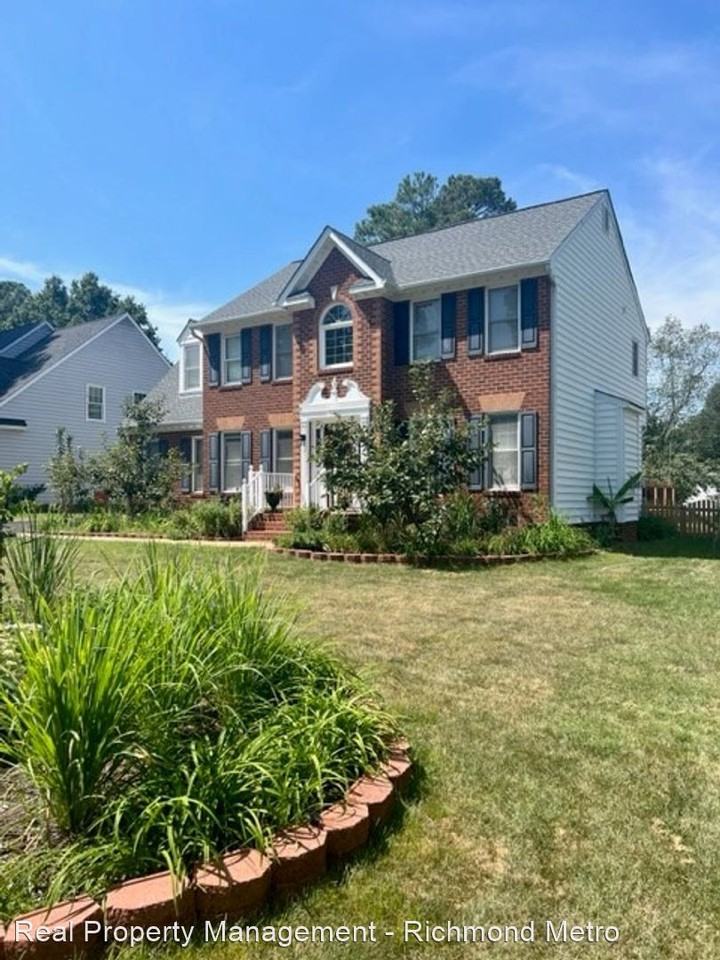 5736 Lake West Ter - Photo 2 of 43