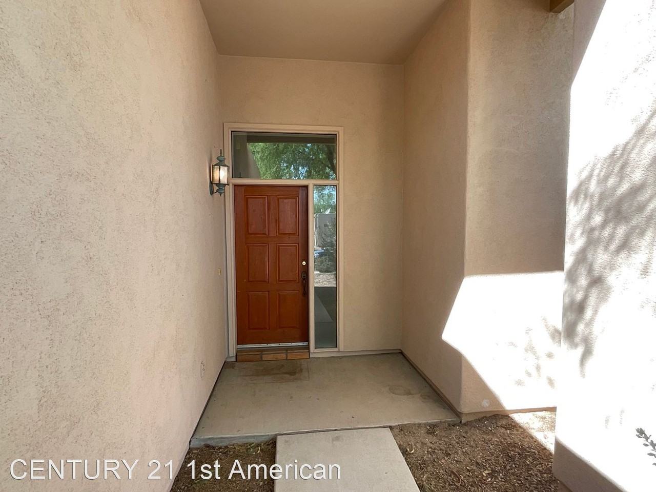 1090 S Riparian Ave - Photo 2 of 31