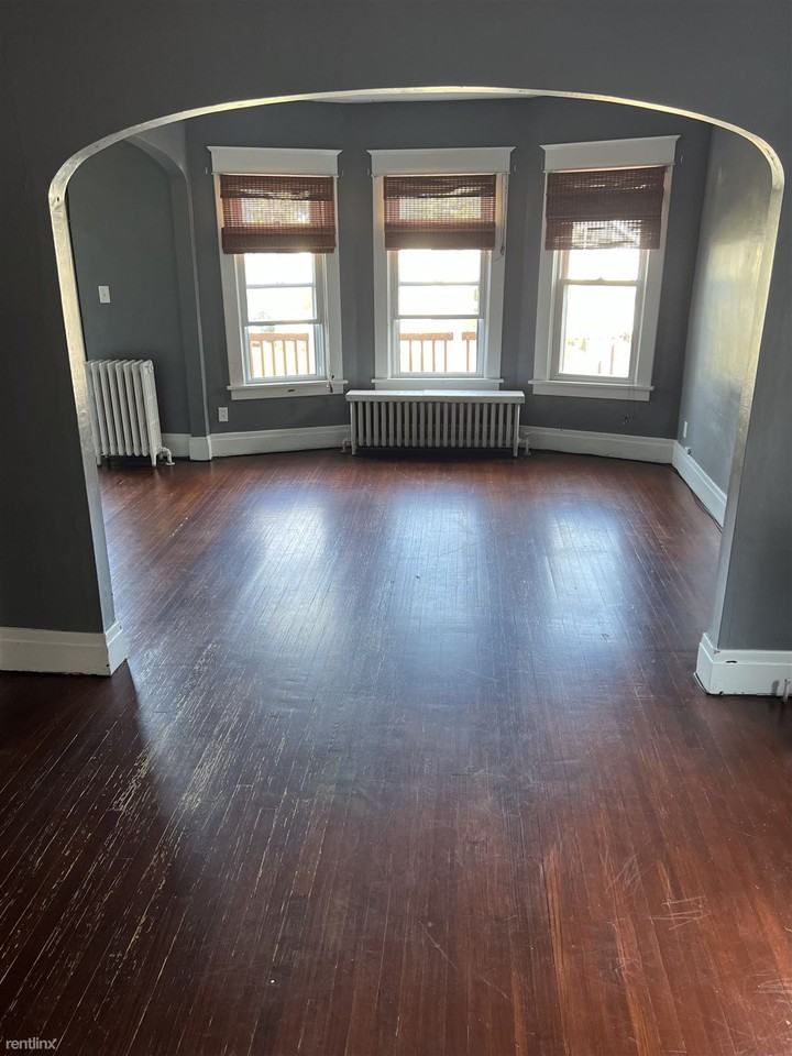 297 Choate Ave - Photo 2 of 6