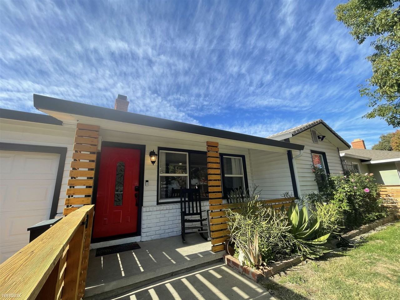 1504 Maryland Ave - Photo 2 of 17