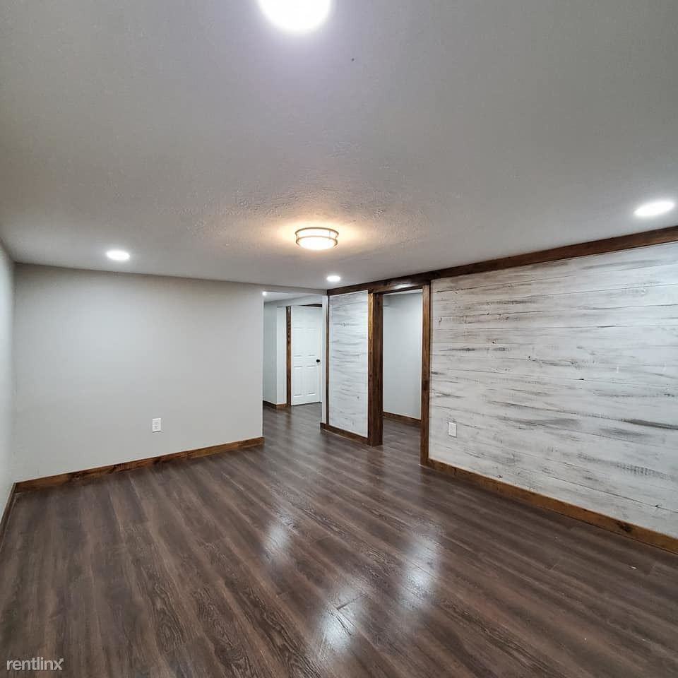 1811 N Church St - Photo 3 of 15