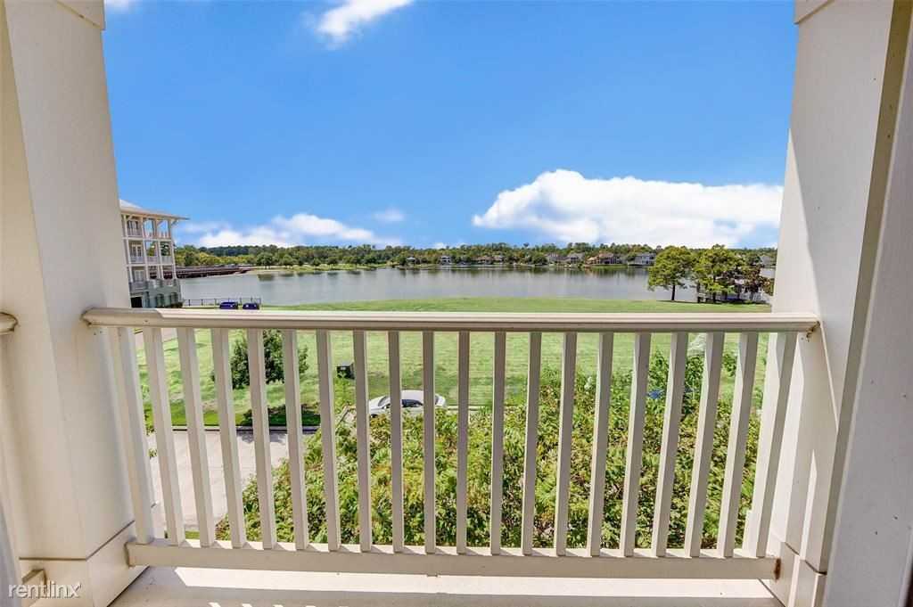 198 W Breezy Way - Photo 2 of 12