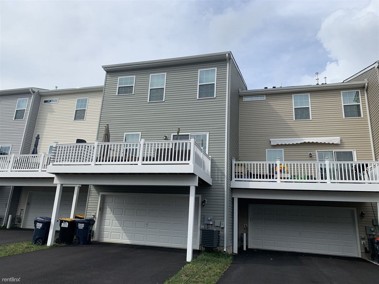 107 S Ridge Ave - Photo 2 of 5