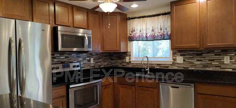 204 Taurus Dr - Photo 7 of 37