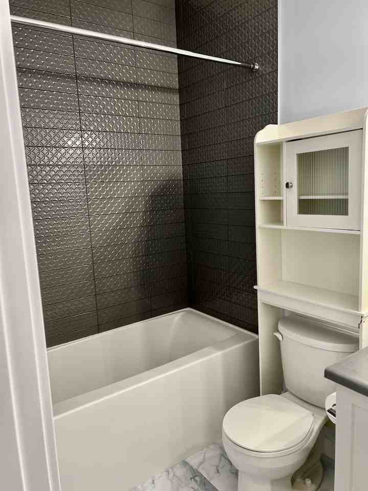 16660 32 Ave Sw Bsmt #Bsmt - Photo 3 of 10