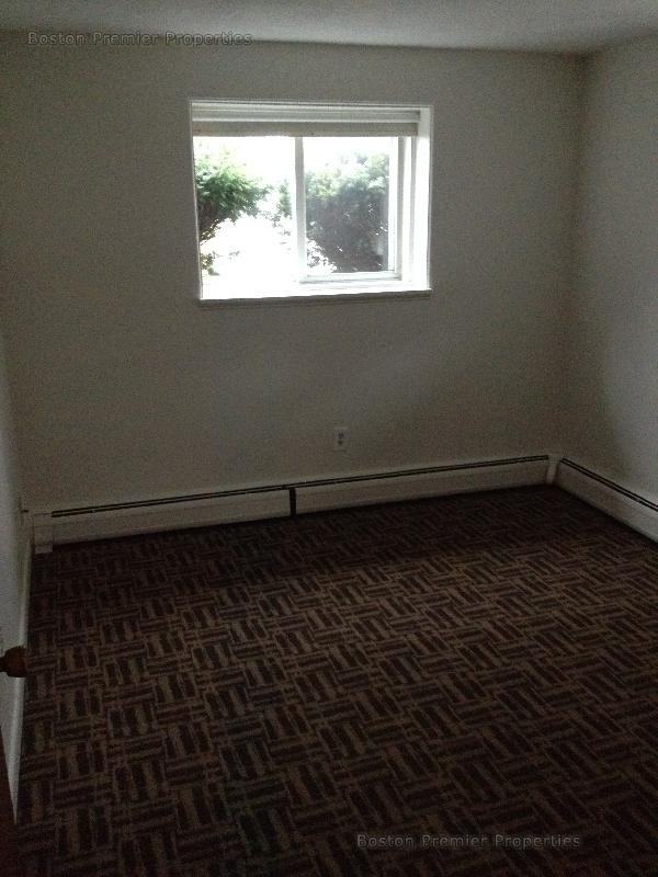 Marlboro St #1E - Photo 3 of 4