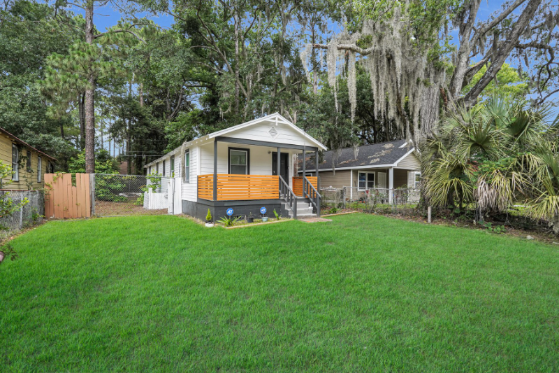 412 Mckenzie Pl - Photo 2 of 26