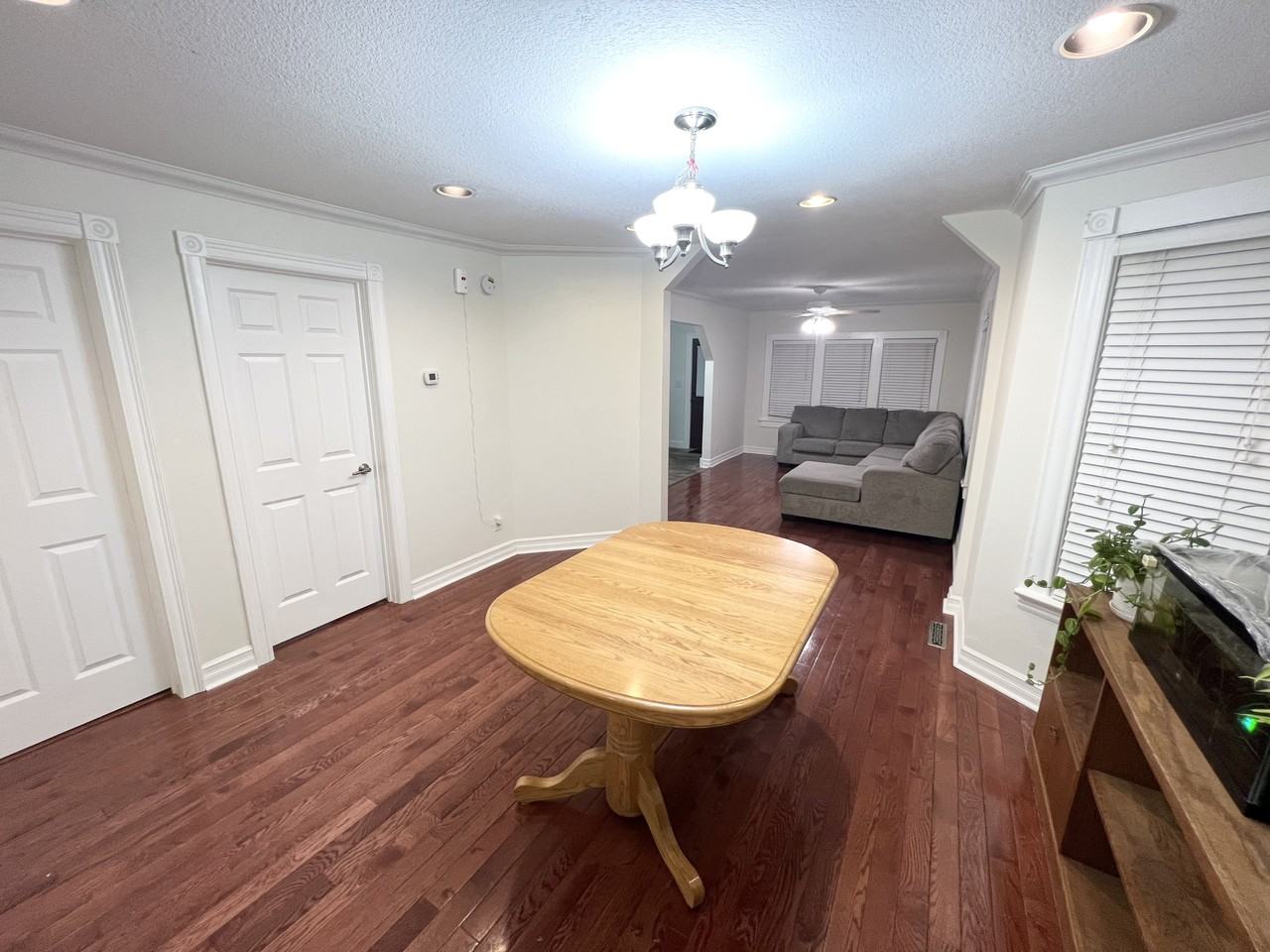 3947 Dupont Ave N #NA - Photo 2 of 15