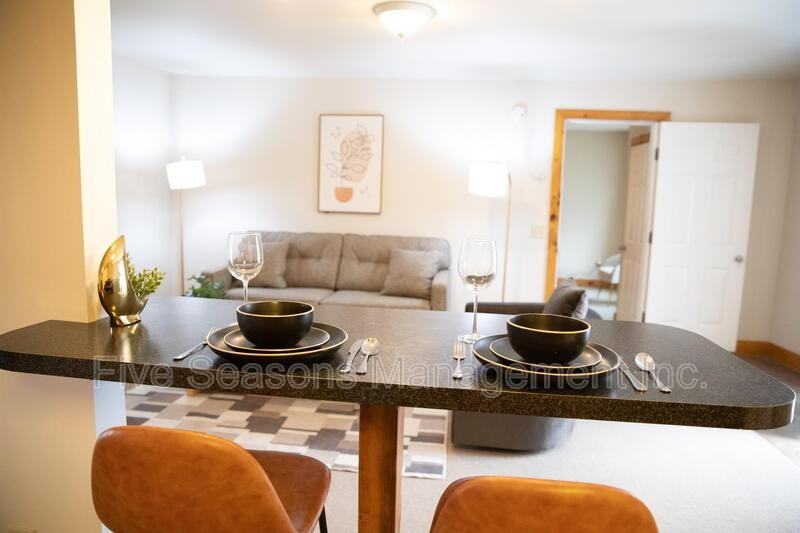 328 Browns Trce - Photo 5 of 12