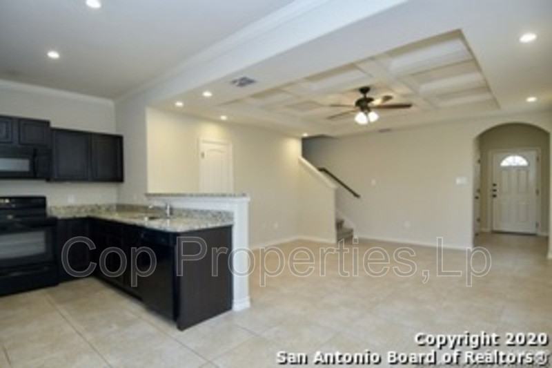 6610 Arancione Ave, San Antonio, TX 78233 - Photo 2 of 28