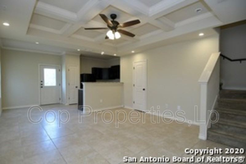 6610 Arancione Ave, San Antonio, TX 78233 - Photo 3 of 28