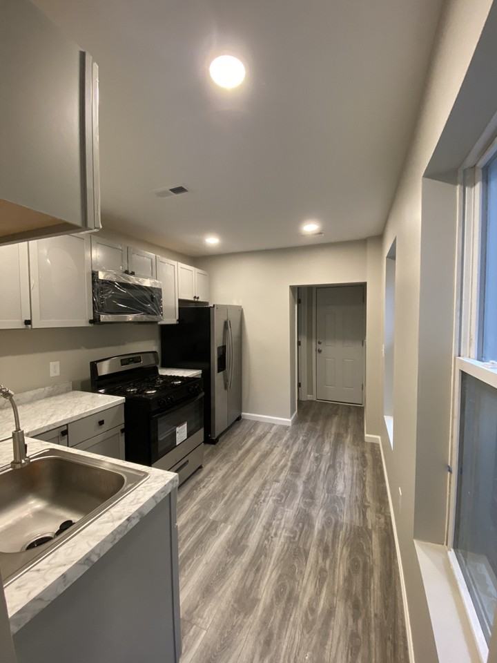 2225 Jessup Street - Photo 2 of 10