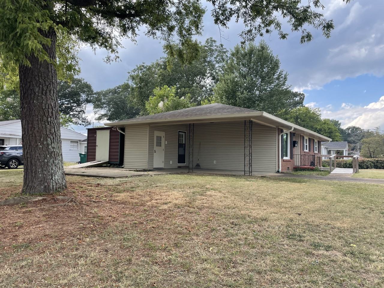 1501 E 31st St #NA - Photo 3 of 19