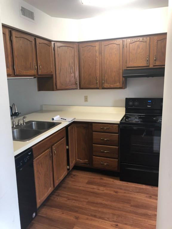 401 Bibby St Apt H - Photo 5 of 11