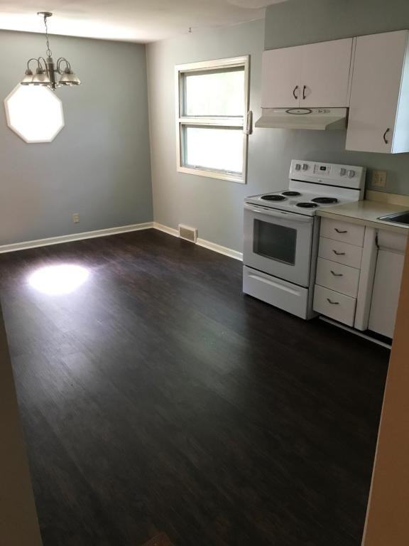 434 Garrett St - Photo 2 of 9