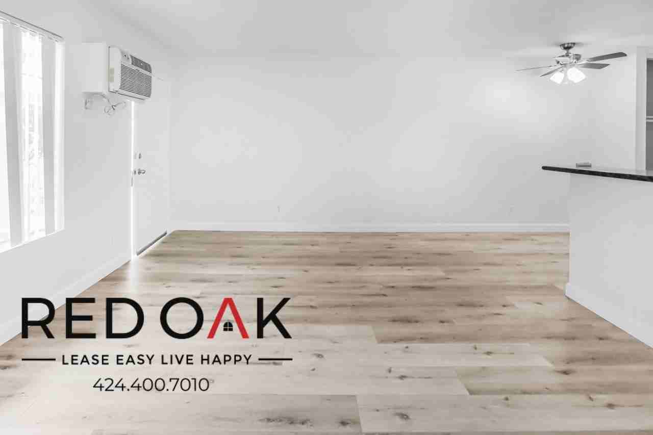 1547 N Bronson Ave #310 - Photo 3 of 18