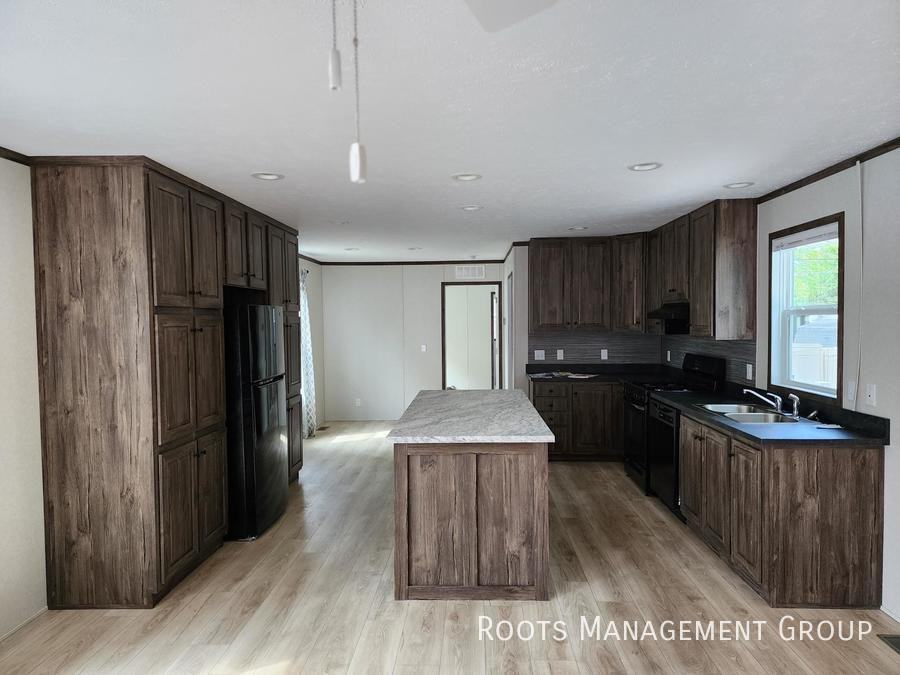 2728 N Elco Rd #17 - Photo 2 of 13