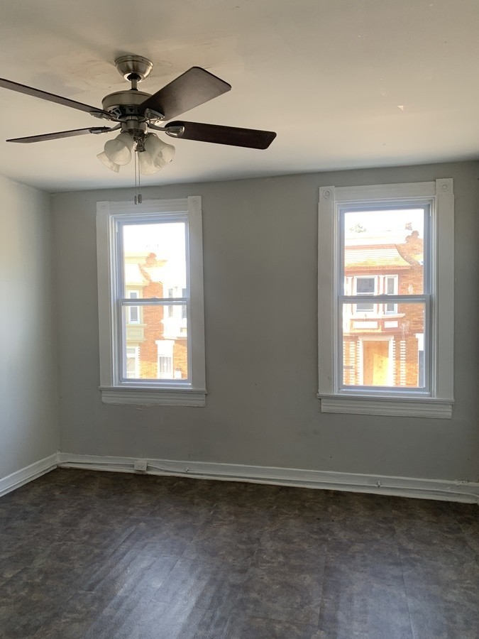 2121 W Saratoga St - Photo 3 of 28